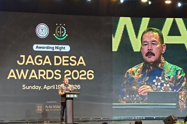 Jaksa Agung ST Burhanuddin dalam acara ABPEDNAS Jaga Desa Awards 2026 di Hotel Fairmont, Jakarta Pusat, Minggu (19/4/2026). Foto: Zamachsyari/kumparan