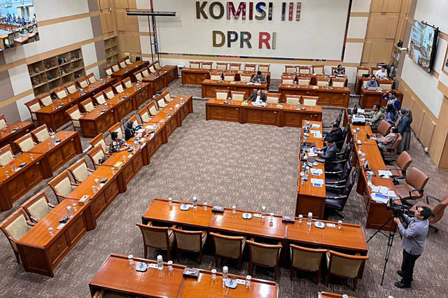 Suasana RDPU Komisi III menerima masukan terkait RUU tentang Perampasan Aset terkait Tindak Pidana di Kompleks Parlemen, Senayan, Jakarta, Senin (20/4/2026). Foto: Nasywa Athifah/kumparan