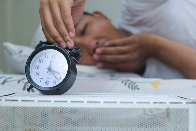 Ilustrasi tidur setelah subuh. Foto: Terang Bulan Gallery/Shutterstock