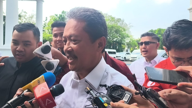 Menteri KKP Saktu Wahyu Trenggono di Kompleks Istana Kepresidenan, Jakarta Pusat, Senin (20/4/2026). Foto: Zamachsyari/kumparan