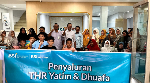 Program THR Yatim dan Dhuafa BSI Bersama DT Peduli Sumut (Sumber : DT Peduli)