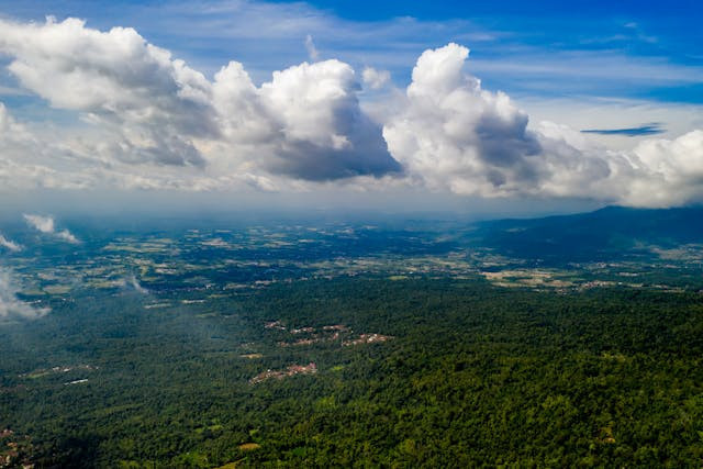 Wilayah udara Indonesia (pexels.com/Tom Fisk)