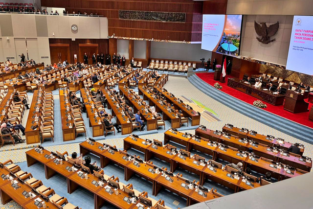 Suasana rapat paripurna penutupan masa sidang IV tahun 2025-2026 di Kompleks Parlemen, Senayan, Jakarta, Selasa (21/4/2026). Foto: Nasywa Athifah/kumparan