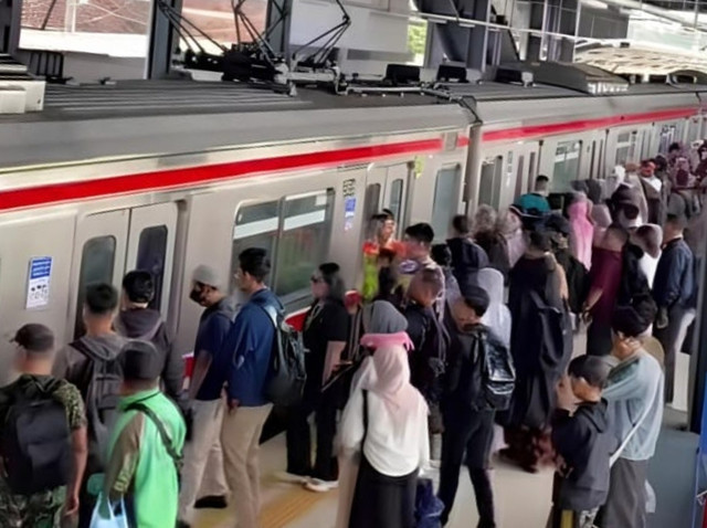 foto di ambil ketika sedang berada di stasiun Rangkasbitung 