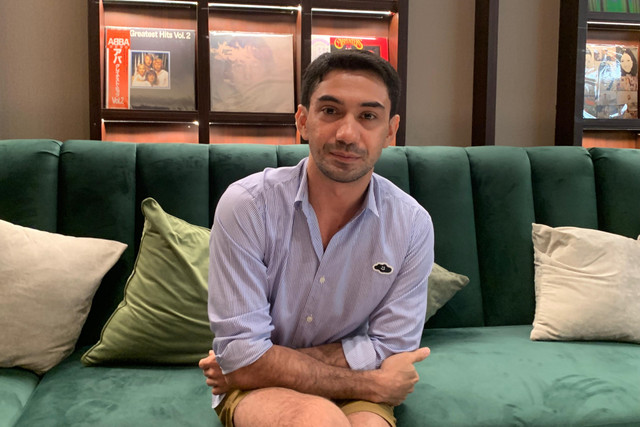 Reza Rahadian dan para cast film Semua Akan Baik-baik Saja di BSD, Selasa (21/4/2026).
 Foto: Vincentius Mario/kumparan