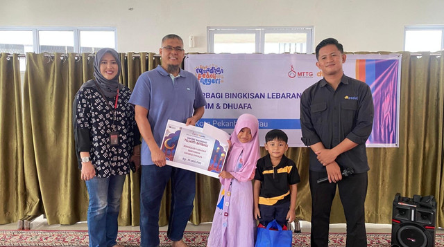 MTTG Witel Riau bersama DT Peduli berikan santunan dan bingkisan lebaran untuk anak yatim dan dhuafa (Sumber : DT Peduli)