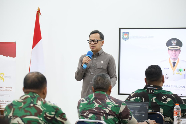 Wamendagri Bima Arya hadiri Pelatihan Eksekutif bagi Personel TNI di Pusat Pendidikan dan Pelatihan (Pusdiklat) Bela Negara Kementerian Pertahanan RI, Cibodas, Kecamatan Rumpin, Kabupaten Bogor, Jawa Barat, Kamis (23/4/2026). Foto: Dok. Kemendagri