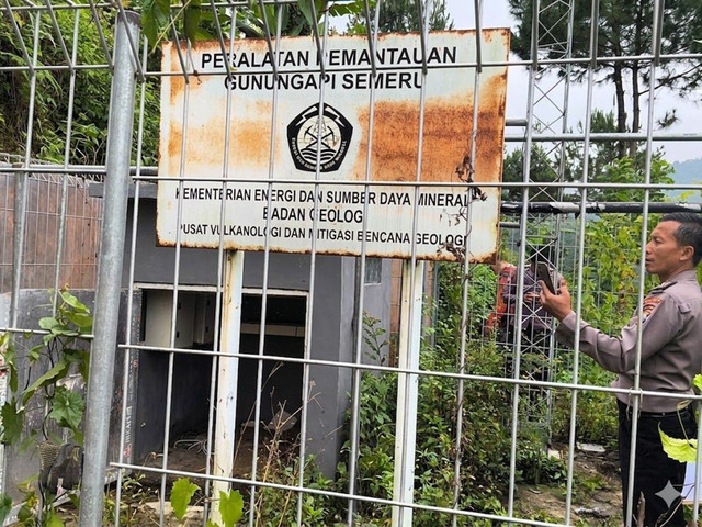 Alat pemantauan aktivitas Gunung Semeru di Stasiun Pemantauan Kopirejo, Kecamatan Wajak, Kabupaten Malang, hilang diduga dicuri. Foto: Dok. Istimewa