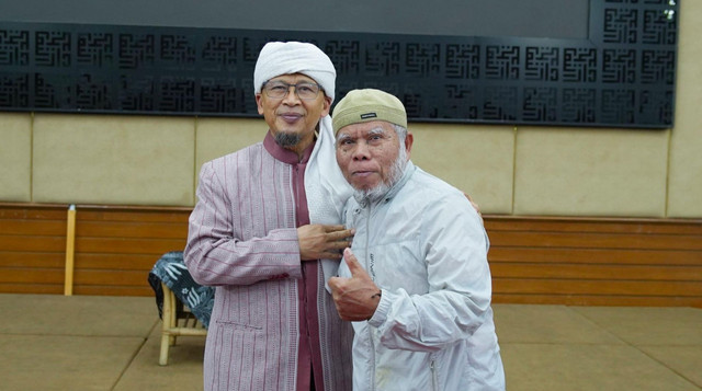 Perkuat Ukhuwah Bersama Warga Zona Model Daarut Tauhiid Bandung, dihadiri langsung Aa Gym (Sumber : DT Peduli)