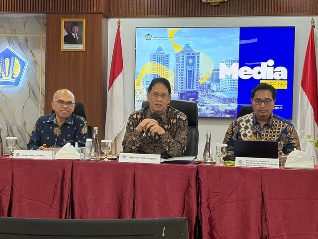 Menkeu Purbaya Yudhi Sadewa dalam Media Briefing di BPPK Purnawarman Kampus, Jakarta Selatan, Jumat (24/4/2026). Foto: Najma Ramadhanya/kumparan