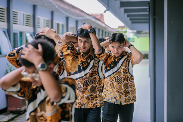 Program InJourney Community Care menghadirkan pelatihan tanggap bencana gempa bumi bagi pelajar SMA. Foto: Dok.Istimewa