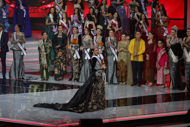 Agnes Rahajeng dinobatkan sebagai Puteri Indonesia 2026 di Jakarta Convention Center, Jumat (24/4/2026). Foto: Jamal Ramadhan/kumparan 