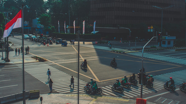 Ilustrasi fisik dan lingkungan yang dimiliki Indonesia dalam menghadapi bisnis internasional. Foto: Unsplash.com/Tusik Only