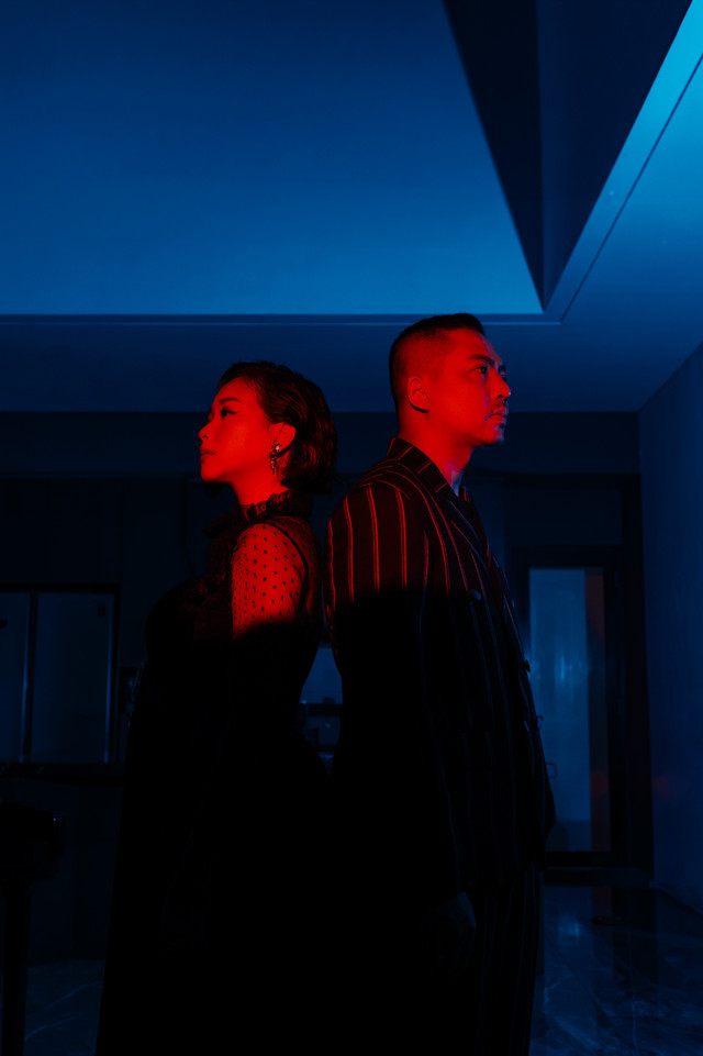 Ade Govinda dan Gloria Jessica atau yang akrab disapa Glojes merilis single Terbelah Jadi Dua. Foto: Dok. Istimewa