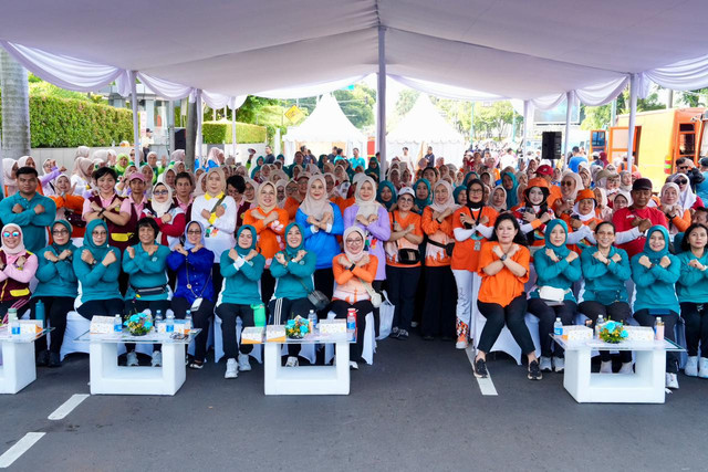 Ketum TP PKK Tri Tito Karnavian di acara Talkshow Berani Bicara: Menentang Pelecehan Verbal dan Fisik terhadap Perempuan di Semua Ruang, di depan Gedung Deutsche Bank Building, Menteng, Jakarta, Minggu (26/4/2026). Foto: Kemendagri