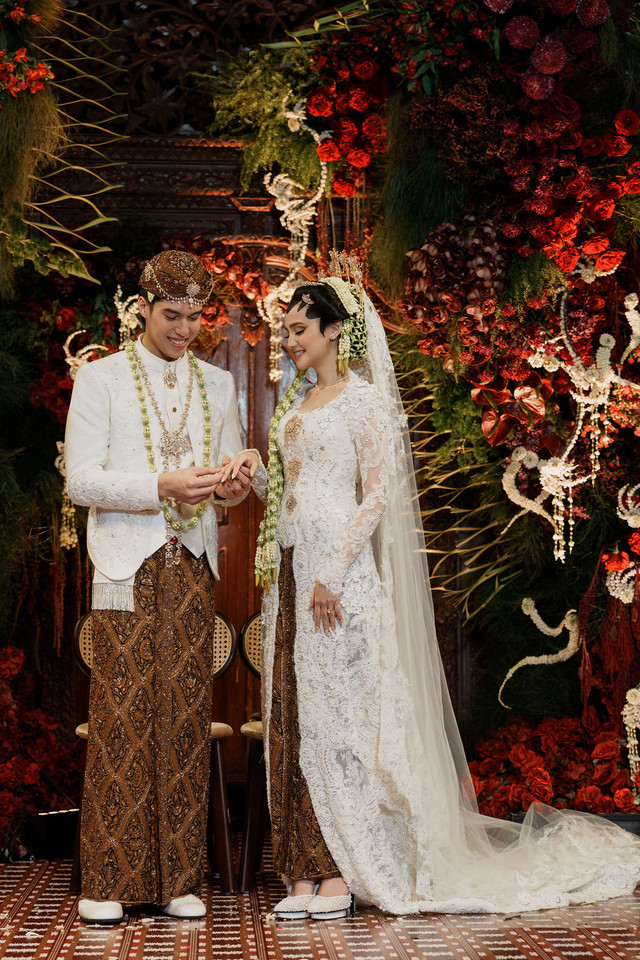 Pernikahan El Rumi dan Syifa Hadju di Jakarta, Minggu (26/4/2026). Foto: Bridestory