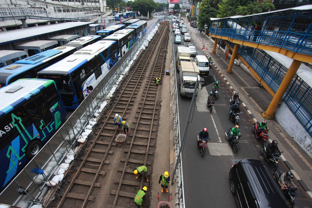 Ilustrasi Jalur Trem Kota Tua, Foto: Reno Esnir/ANTARA FOTO/kumparanNEWS