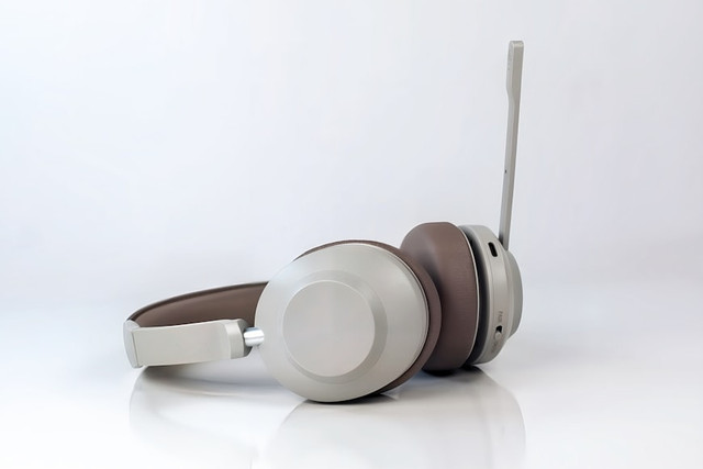 Ilustrasi headset. Foto: Unsplash