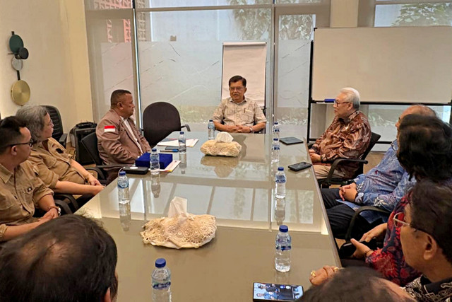 Pertemuan Jusuf Kalla dengan sejumlah petinggi ormas di kediaman JK, Jakarta Selatan (27/4/2026). Foto: Kevin Daniel/kumparan