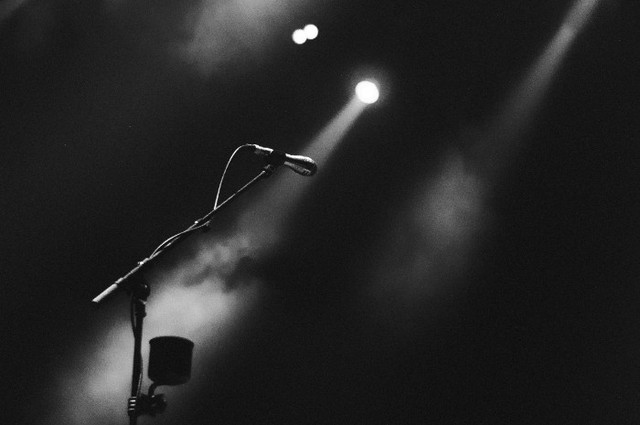 Ilustrasi Top 4 Indonesian Idol 2026, Unsplash/Oscar Keys