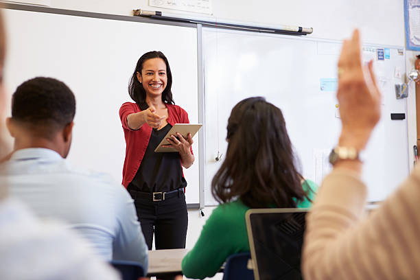 Ilustrasi kegiatan belajar dan mengajar di kelas. Foto: iStock