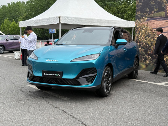 Lepas E4 EV di Wuhu, China, Senin (27/4/2026). Foto: Syahrul Ghiffari/kumparan