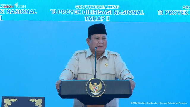 Presiden Prabowo Subianto memberikan sambuta saat menghadiri Groundbreaking 13 Proyek Hilirisasi Nasional Tahap II di Cilacap, Jawa Tengah, Rabu (29/4/2026). Foto: YouTube/ Sekretariat Presiden