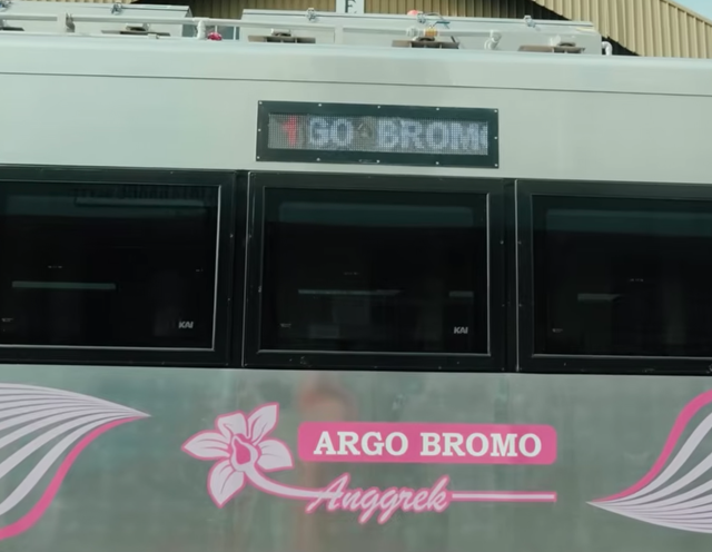 Gerbong KA Eksekutif Argo Bromo Anggrek rute Gambir-Surabaya produksi PT INKA Foto: Dok PT INKA