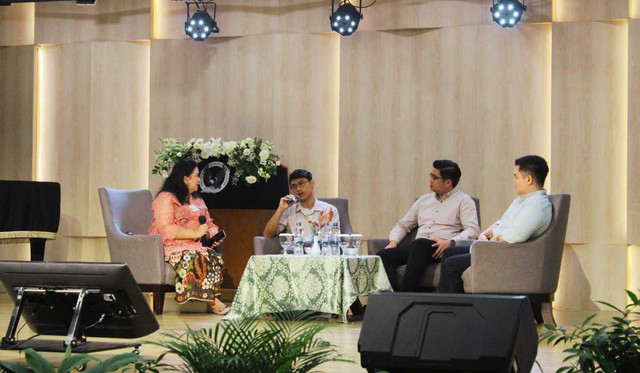 Fakultas Hospitality dan Pariwisata Universitas Pelita Harapan (FHospar UPH) menyelenggarakan HOSPITOUR 2026 yang berlangsung pada 21–24 April 2026 di UPH Lippo Village Campus. Mengusung tema “EVOLVE: Empowering Visionary Oriented Local and Virtual Experiences”, rangkaian kegiatan HOSPITOUR 2026 menghadirkan seminar nasional, guest lecture, serta beragam kompetisi yang ditujukan bagi mahasiswa maupun siswa SMA/SMK. 