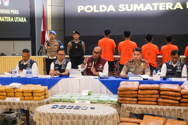Konferensi pers pengungkapan kasus peredaran narkoba jenis sabu 22 kg di Polda Sumut, Rabu (29/4/2026). Foto: Dok. Humas Polda Sumut