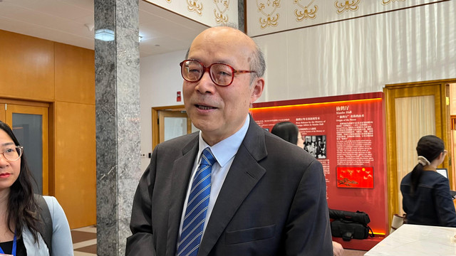 Chairman of APEC 2026 Senior Officials Meeting, Chen Xu, saat Konferensi Pers Linjia 7 Salon di Beijing, China, Senin (27/4/2026). Foto: Fariza Rizky Ananda/kumparan