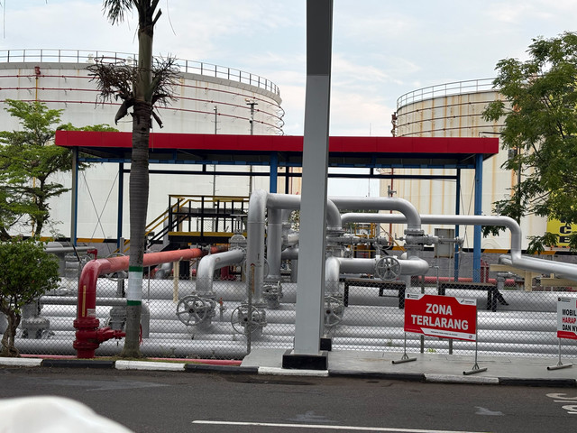 Kilang milik PT Kilang Pertamina Internasional (KPI) Refinery Unit (RU) IV Cilacap. Foto: Argya D. Maheswara/kumparan 