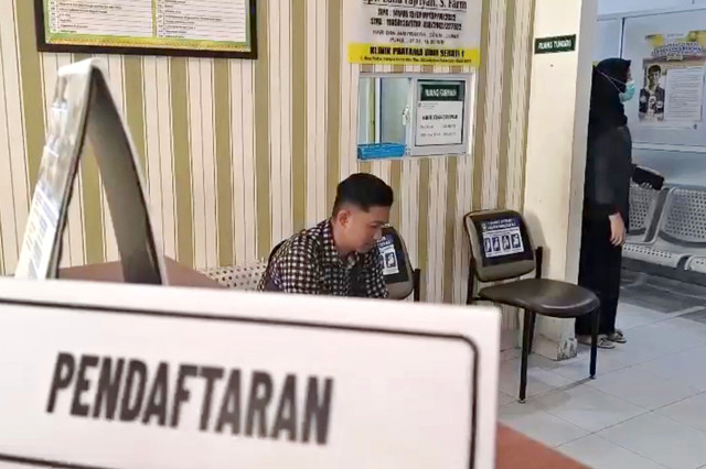 Klinik Pratama UNRI Sehati 1,  lokasi dugaan terjadinya pelecehan seksual oleh dokter terhadap puluhan pasiennya yang merupakan mahasiswi. Foto: Dok. Istimewa