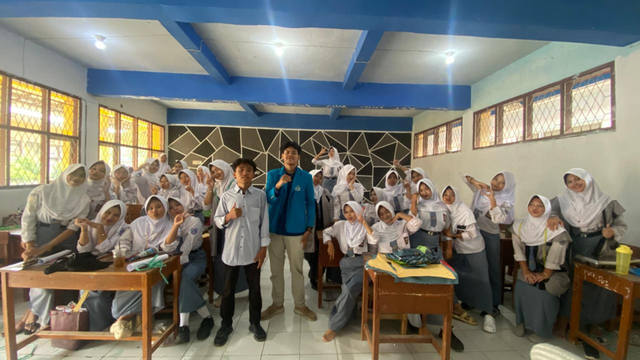 Foto persatuan mahasiswa Indramayu DKI Jakarta : permai goes to school 2026. DOK PERIBADI