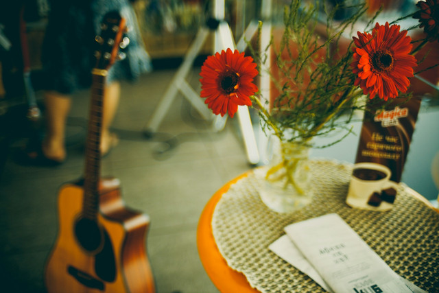 Ilustrasi chord Jangan Paksa Rindu dari Ifan Seventeen. Foto: Unsplash