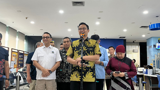 Direktur Jenderal Pajak, Bimo Wijayanto saat konferensi pers di KPP Madya Jakarta Pusat, Kamis (30/4/2026). Foto: Fariza Rizky Ananda/kumparan