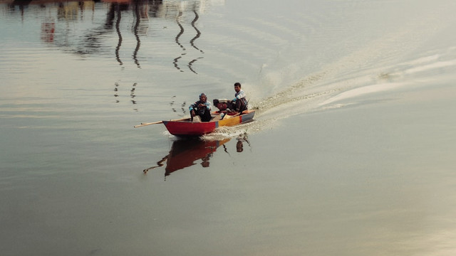 Ilustrasi Tiket Wisata Perahu Kalimas.Unsplash.com/Naufal Fawwaz Assalam