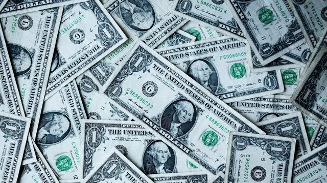 Mata Uang Dollar Amerika - via Unsplash (https://unsplash.com/id/foto/1-uang-kertas-dolar-as-8lnbXtxFGZw)