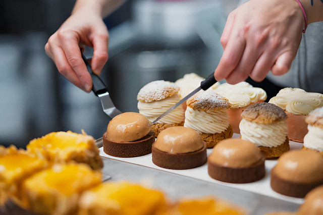 Ilustrasi Konsumsi Makanan Manis, Sumber:IStockphoto/ABRAHAM GONZALEZ FERNANDEZ