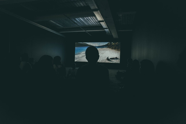 ilustrasi the scarecrow episode 6 sub indo. Unsplash/josephtpearson