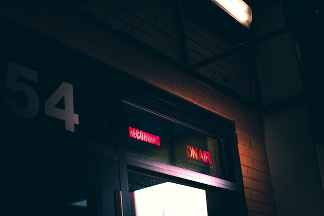 Ilustrasi film Salmokji berapa jam durasinya. Unsplash.com/Anthony Torres