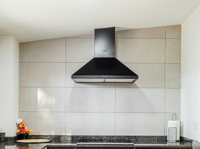 Ilustrasi rekomendasi cooker hood terbaik 2026. Foto: Unsplash