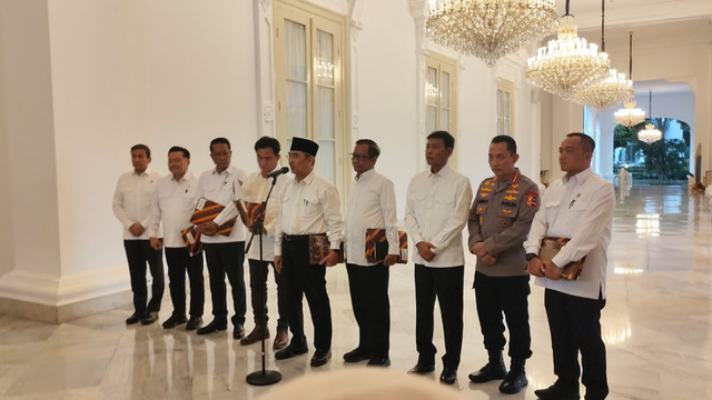 Jumpa pers Komisi Percepatan Reformasi Polri usai melapor ke Presiden Prabowo Subianto di Istana Merdeka, Jakarta, Selasa (5/5/2026). Foto: Jonathan Devin/kumparan