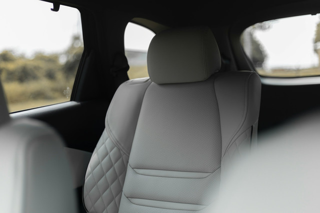 Ilustrasi mobil captain seat murah. Foto: Unsplash
