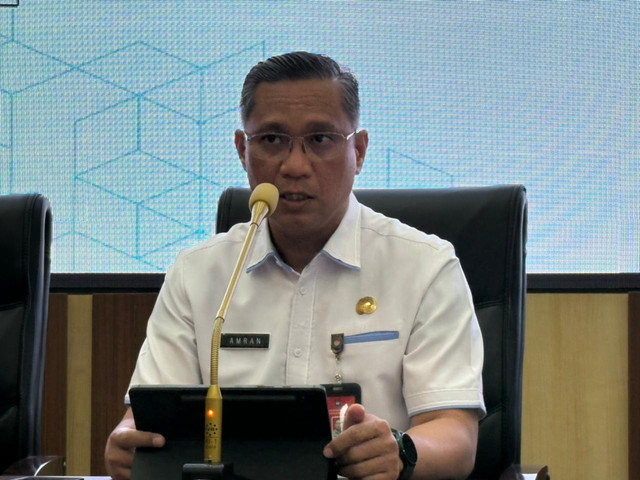 Juru Bicara Satgas PRR Pascabencana Sumatera, Amran saat memberikan paparan mengenai update penanganan bencana Sumatera di Kantor Kemendagri, Jakarta Pusat, Rabu (6/5/2026). Foto: Ryan Iqbal/kumparan