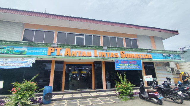 PT. Antar Linstas Sumatera, Kamis (7/5). Foto: Dok. Amar Marpaung/kumparan