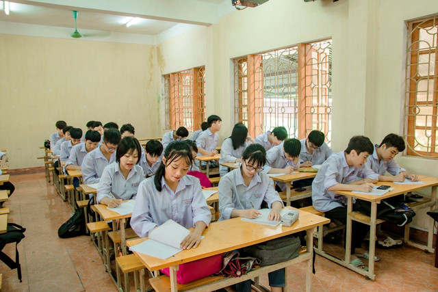 Ilustrasi peran peserta didik sekolah dalam menaati peraturan yang berlaku. Foto: Pexels