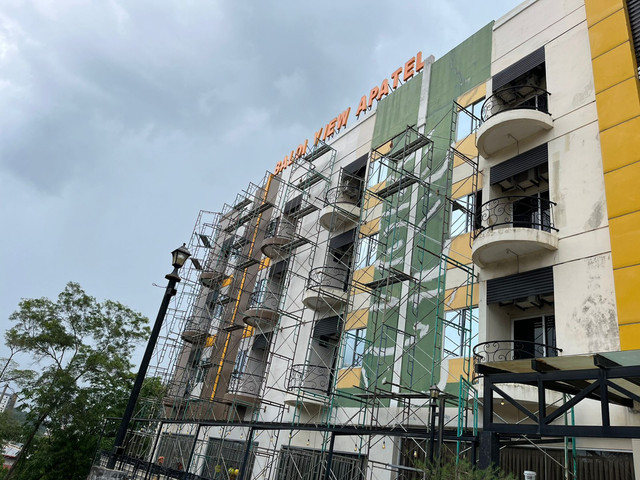 Penampakan apartemen di Batam, lokasi 210 WNA diduga lakukan penipuan investasi daring. Foto: Tri Vosa/kumparan