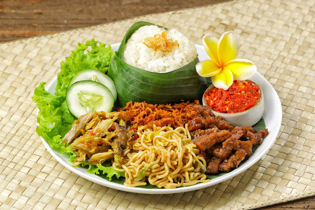 Ilustrasi nasi jinggo. Foto: Nunung Noor Aisyah/Shutterstock