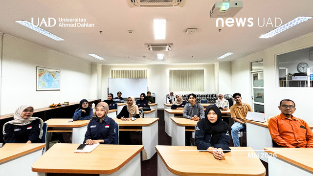 Prodi PBI Universitas Ahmad Dahlan (UAD) Bekali Mahasiswa Lewat Practicum of Tourism (Foto. PBI UAD)